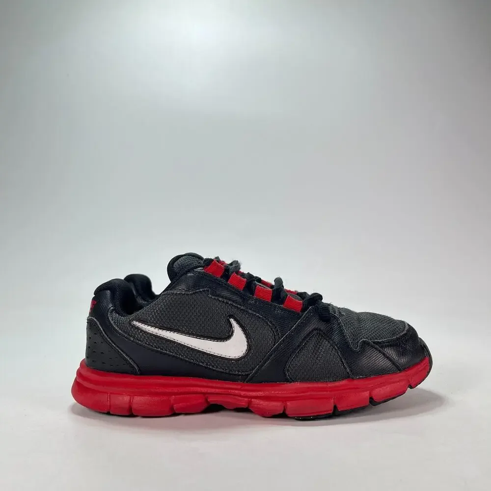 Nike Black Red Swoosh Lace Up Athletic Shoes Casual Sneakers Youth Size 1.5Y